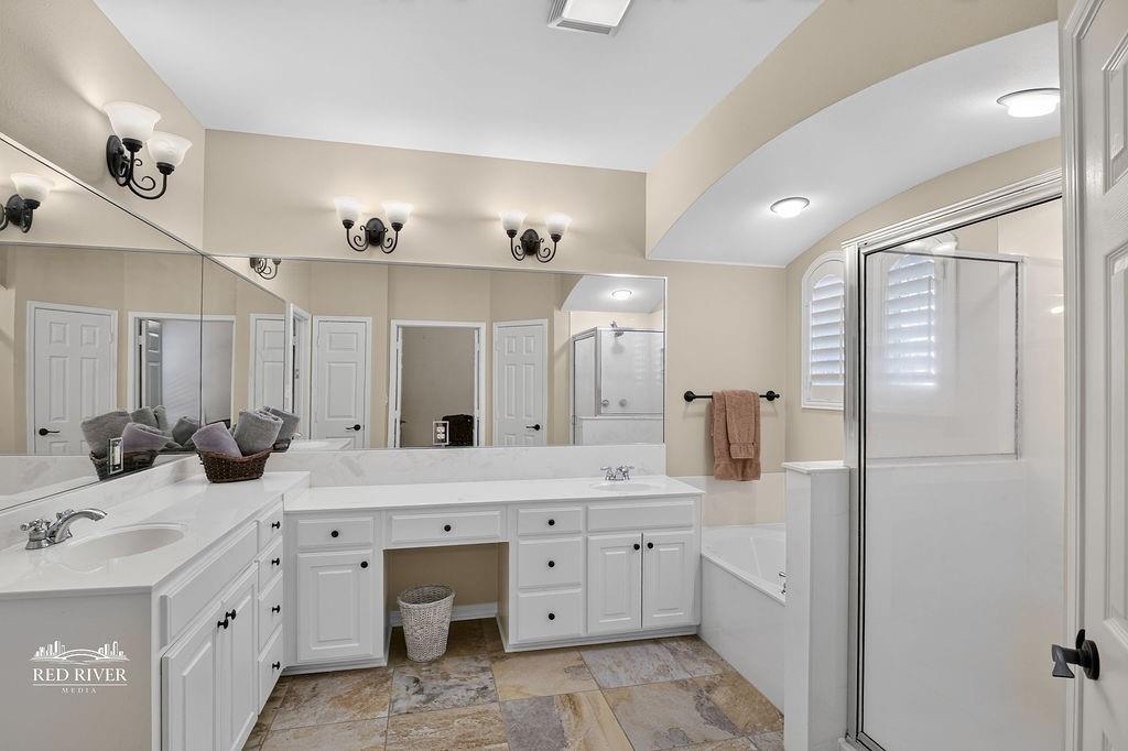 8048 Laurel Hill Drive Property Photo 15