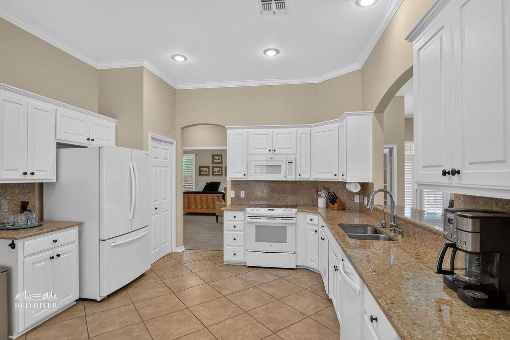 8048 Laurel Hill Drive Property Photo 24