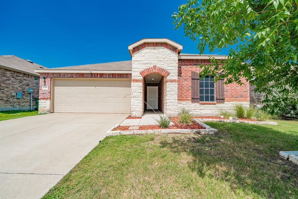 122 Feverbush Drive Property Photo 1