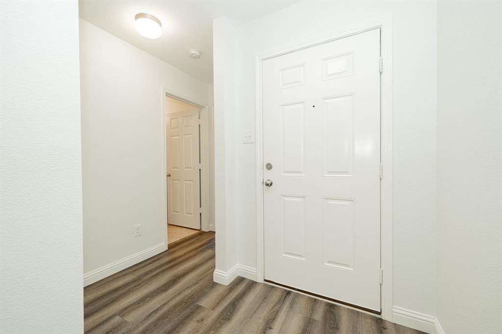 122 Feverbush Drive Property Photo 2