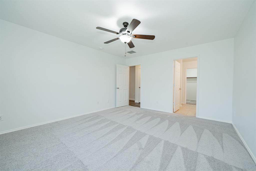 122 Feverbush Drive Property Photo 11