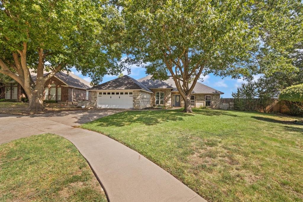 10200 Fieldcrest Drive Property Photo 3
