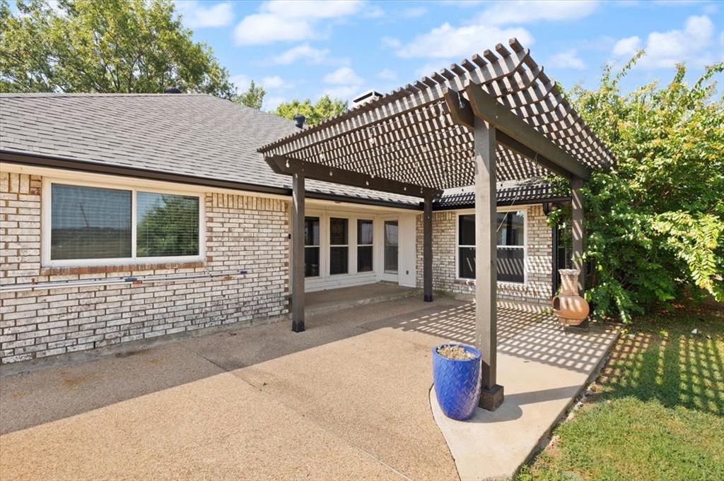 10200 Fieldcrest Drive Property Photo 35
