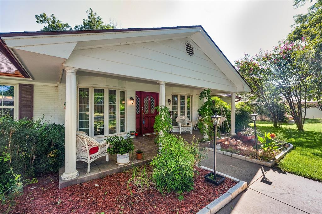 5110 Wedgefield Road Property Photo 4