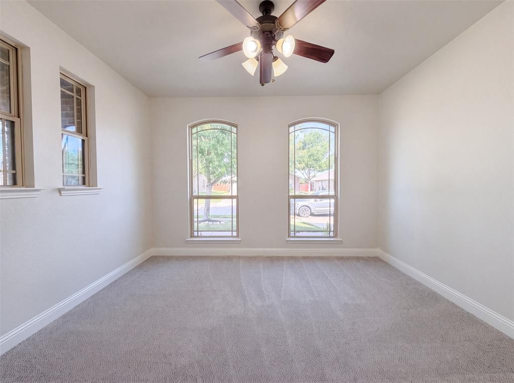 830 Graham Drive Property Photo 2