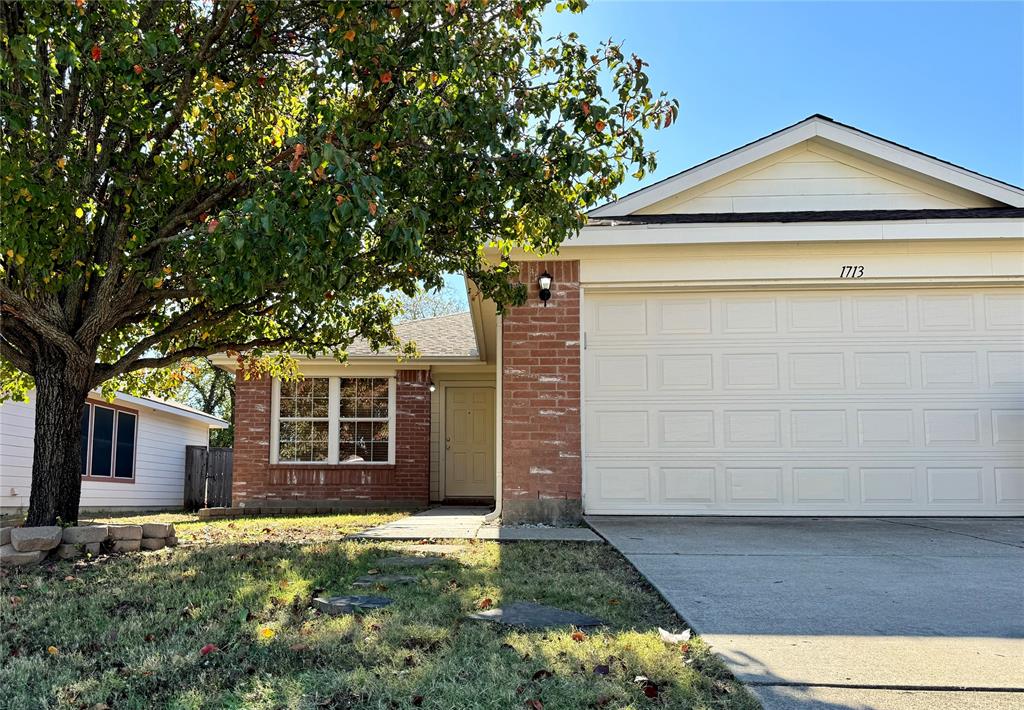 1713 Elm Street Property Photo 1