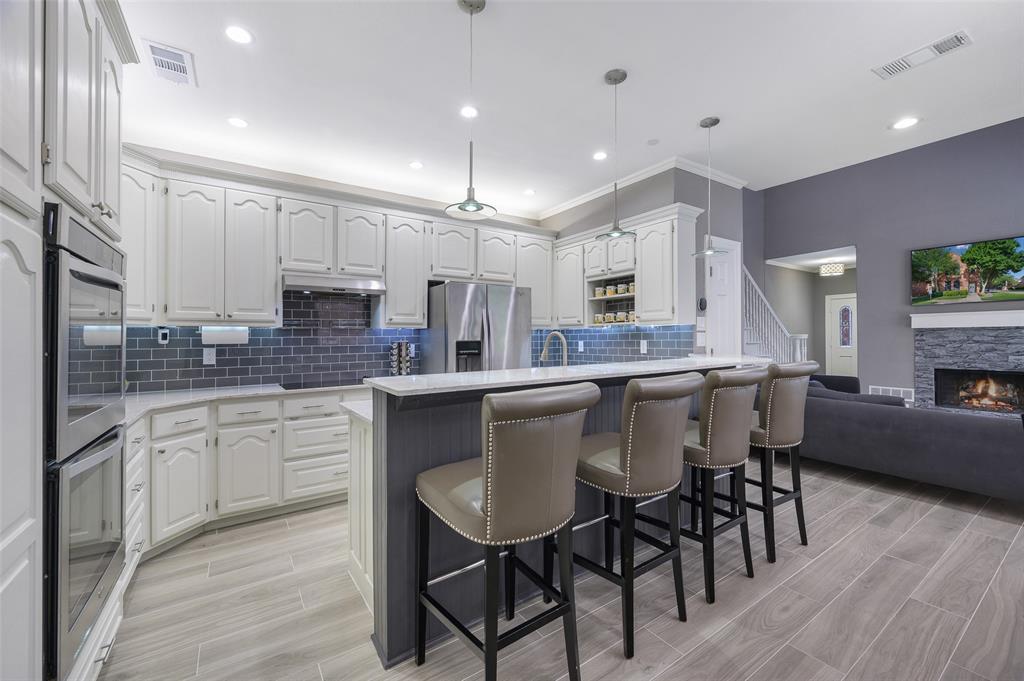17060 Upper Bay Road Property Photo 1