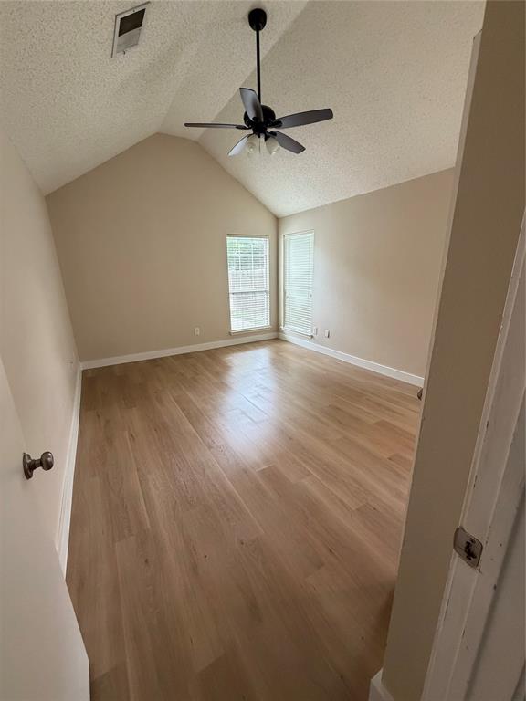 1916 Centenary Drive Property Photo 16