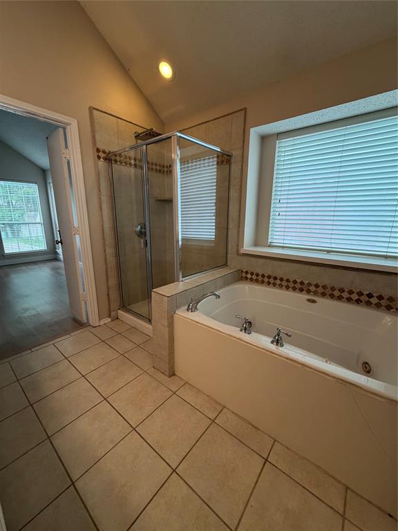 1916 Centenary Drive Property Photo 22