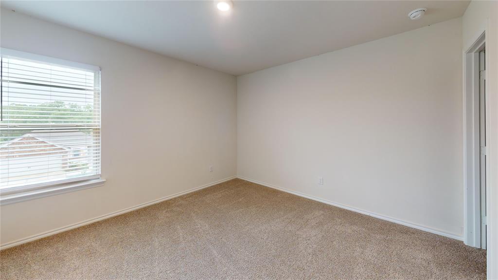 3941 Oak Creek Circle Property Photo 12