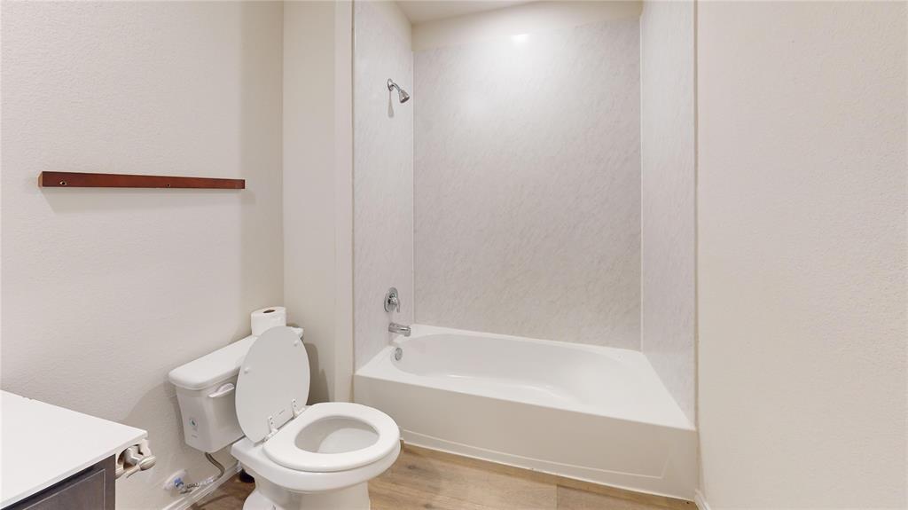 3941 Oak Creek Circle Property Photo 16