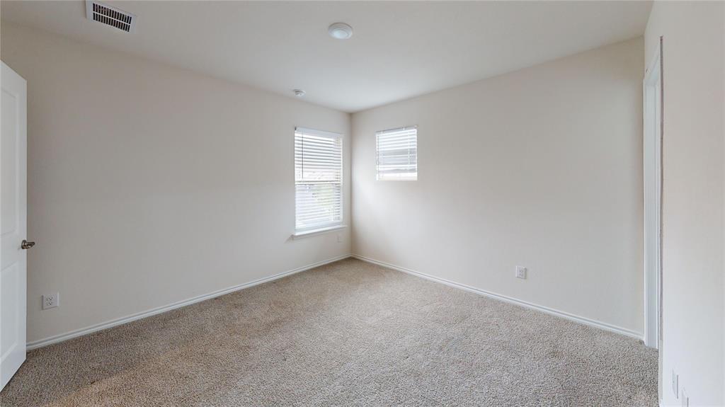 3941 Oak Creek Circle Property Photo 18