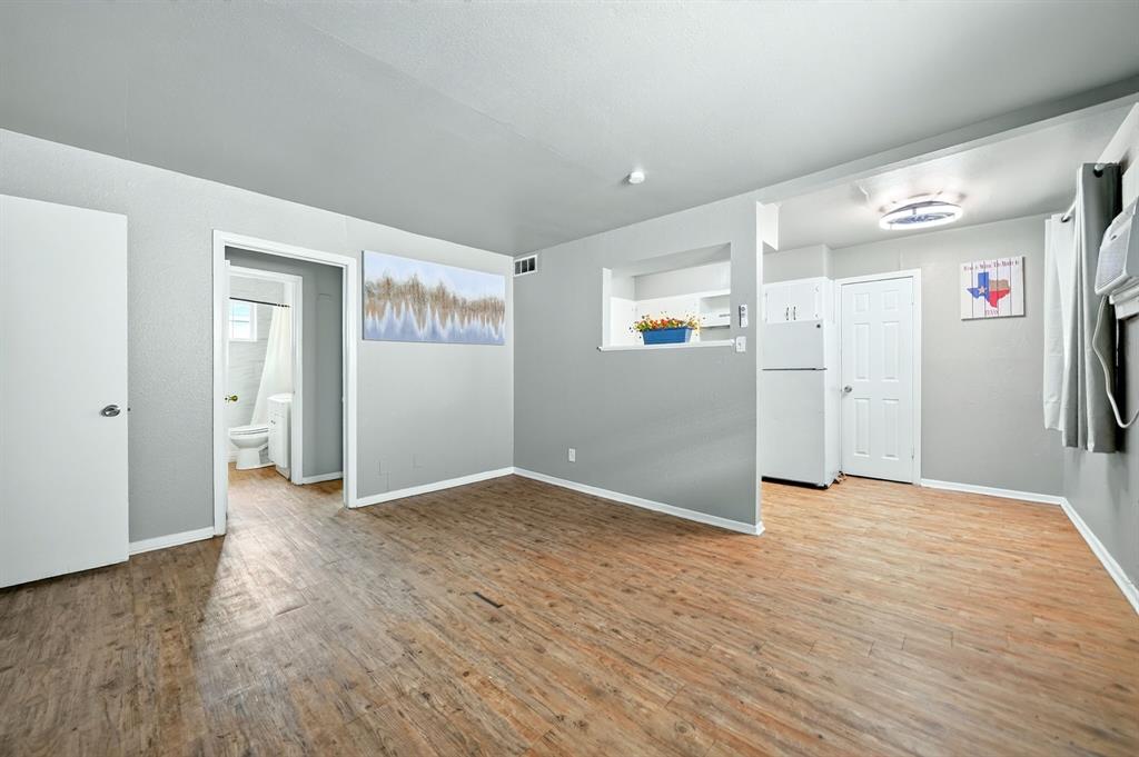 1417 Bennett Avenue G Property Photo 5