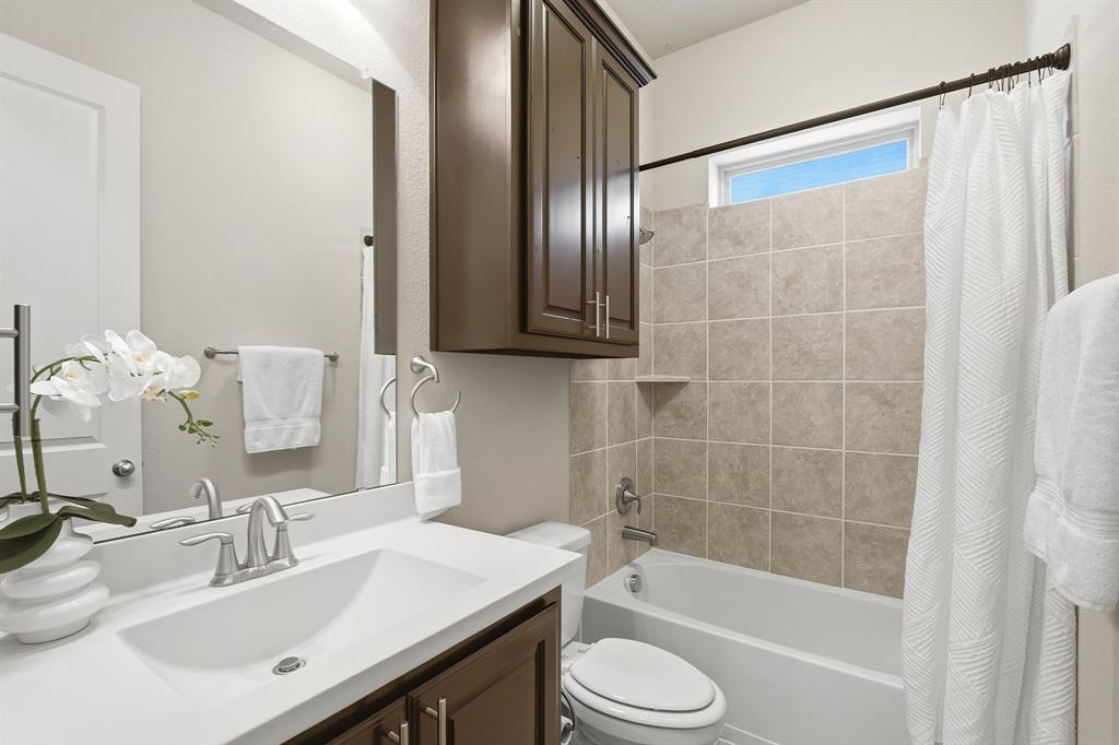 1208 Caliche Trail Property Photo 16