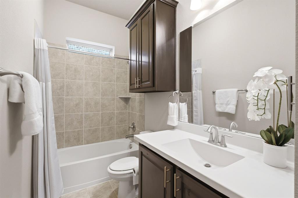 1208 Caliche Trail Property Photo 18