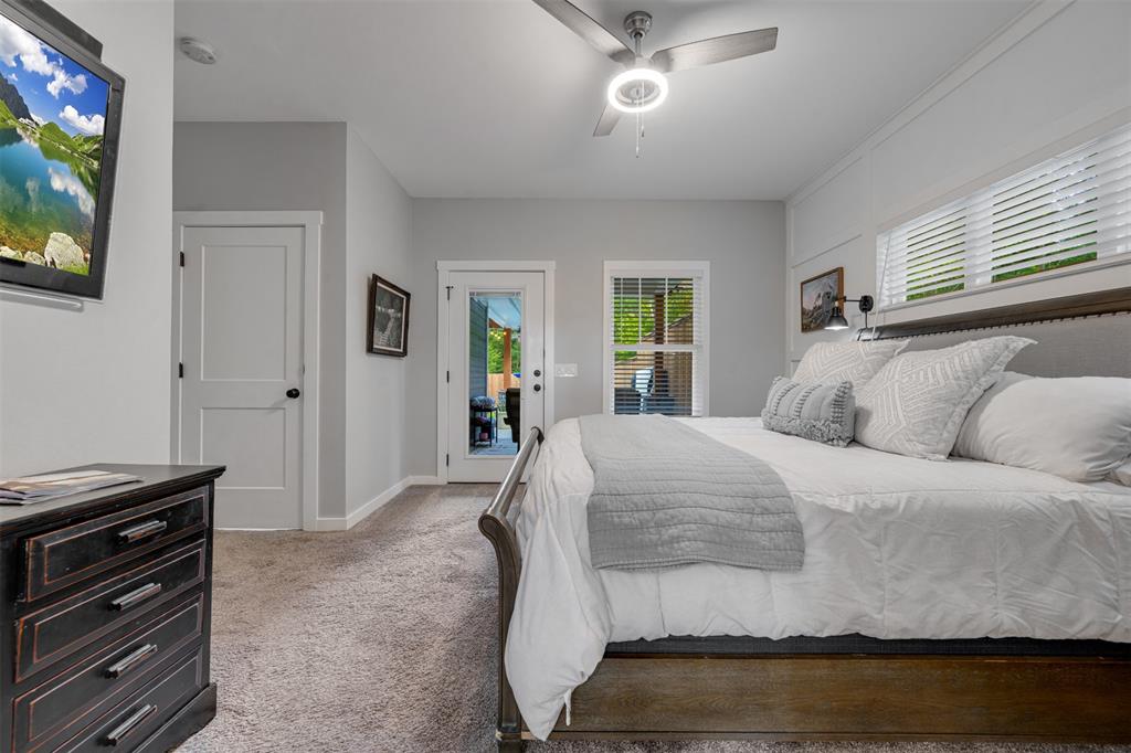 240 30th Street Property Photo 12