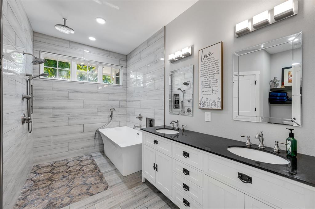 240 30th Street Property Photo 13