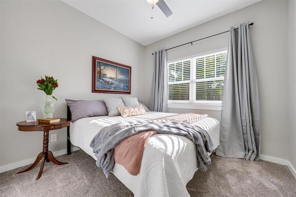 240 30th Street Property Photo 16