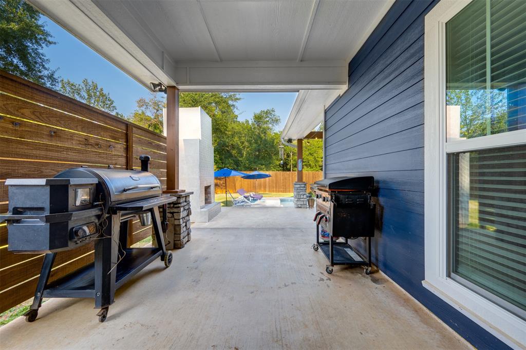 240 30th Street Property Photo 22