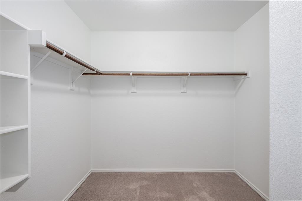 321 Glenwick Lane Property Photo 21