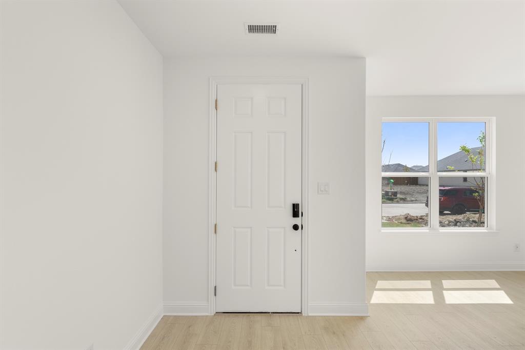2519 Sturgis Street Property Photo 21