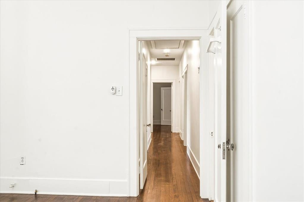 826 Cedar Hill Avenue Property Photo 19