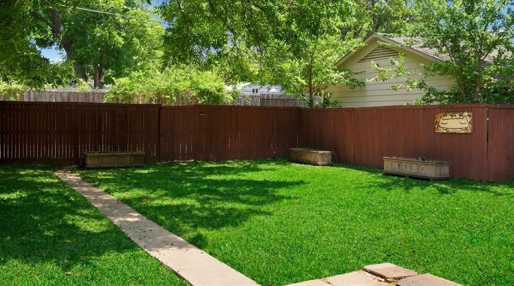 826 Cedar Hill Avenue Property Photo 23