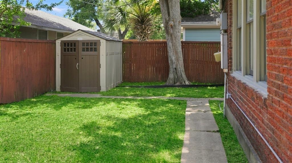 826 Cedar Hill Avenue Property Photo 24