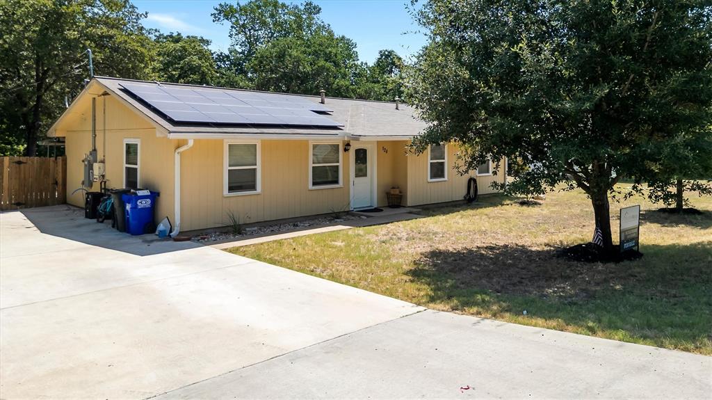 128 Lynn Drive Property Photo 2