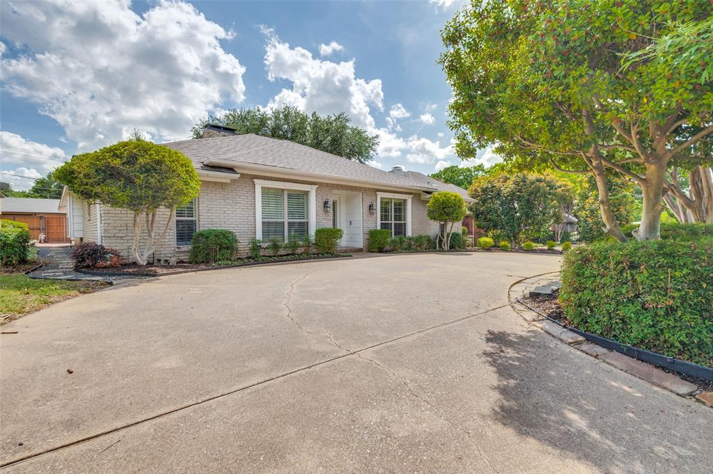 5322 W Mockingbird Lane Property Photo 3