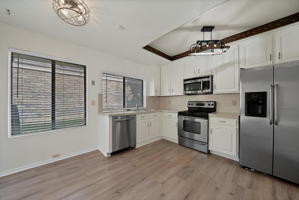 4021 Winter Park Lane Property Photo 10