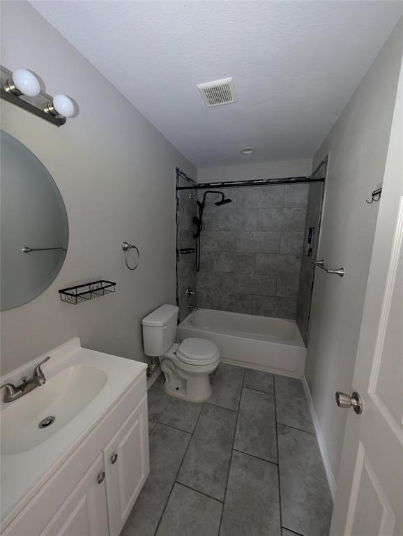 7237 Autumn Run Drive Property Photo 19