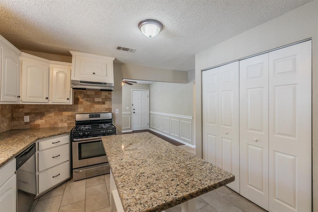 3144 Olive Place Property Photo 10