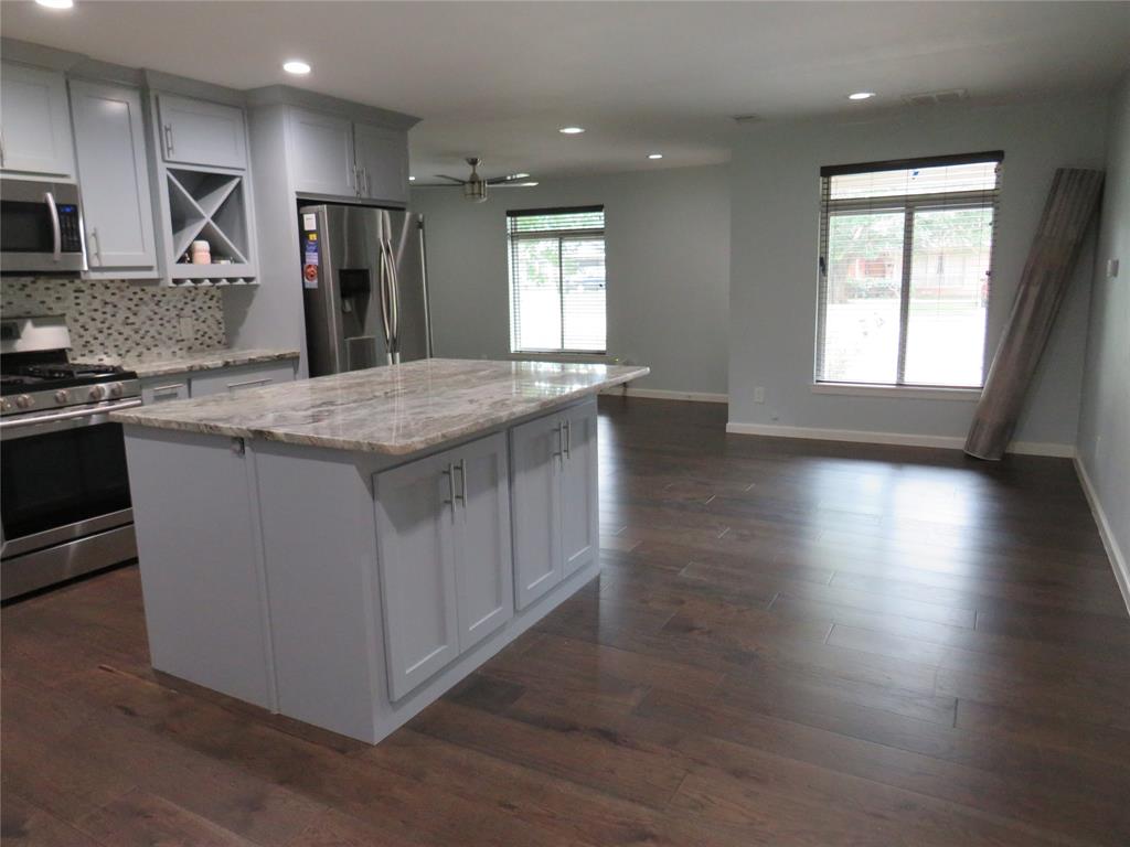 1026 Thomas Street Property Photo 2
