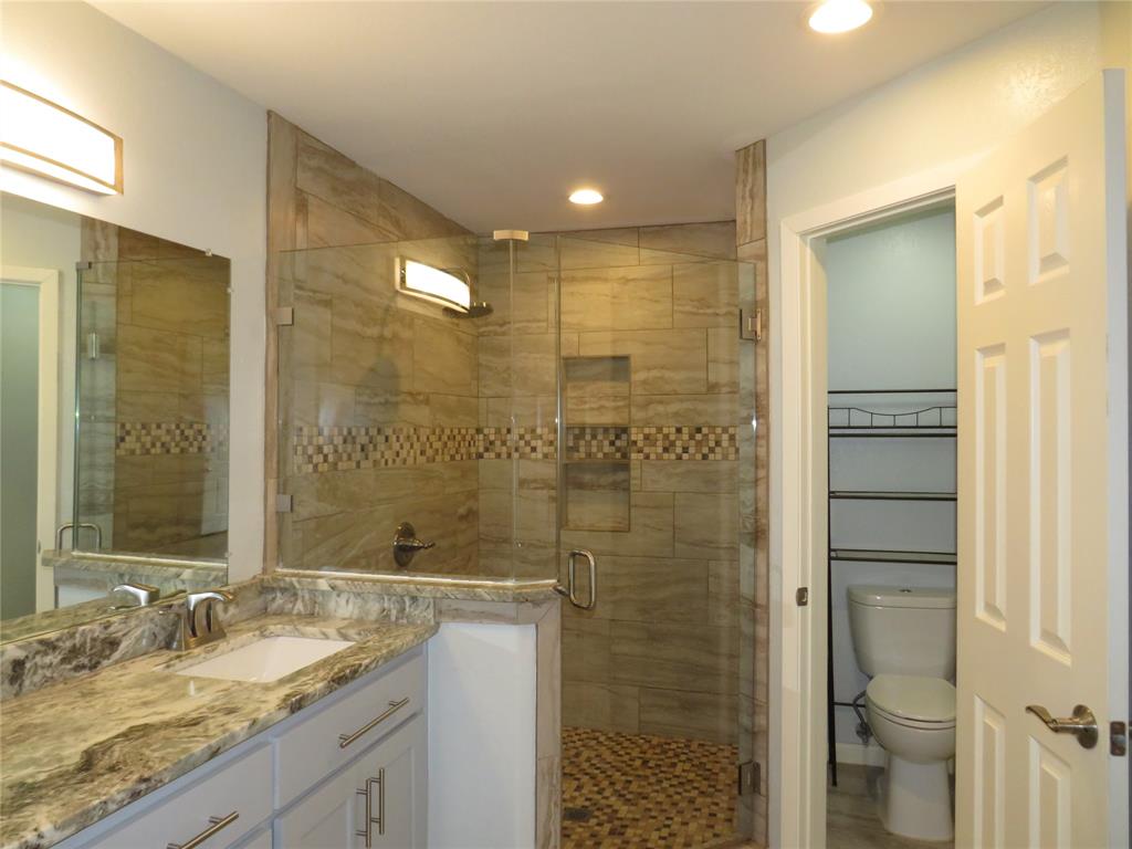 1026 Thomas Street Property Photo 17