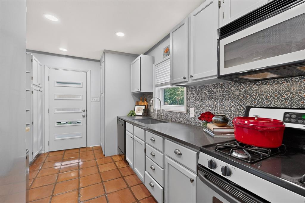 6718 Santa Anita Drive Property Photo 15