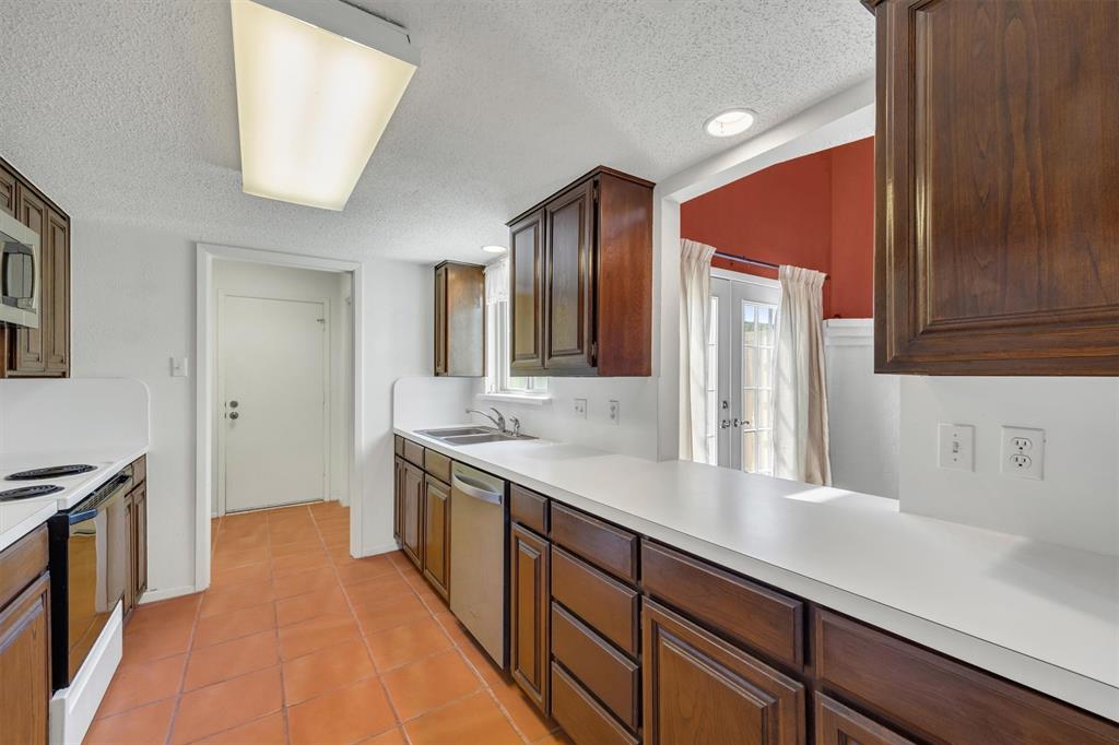 2906 Wayside Drive Property Photo 15