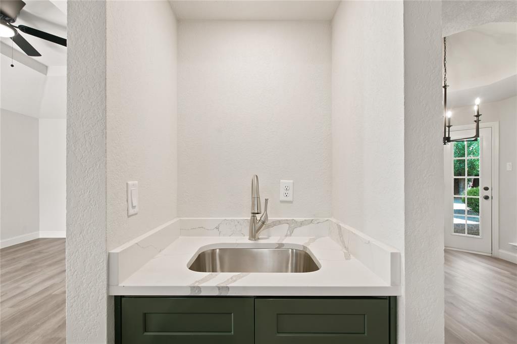 2909 Redwood Drive Property Photo 11