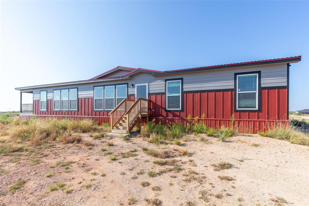4231 Hayter Road Property Photo 3