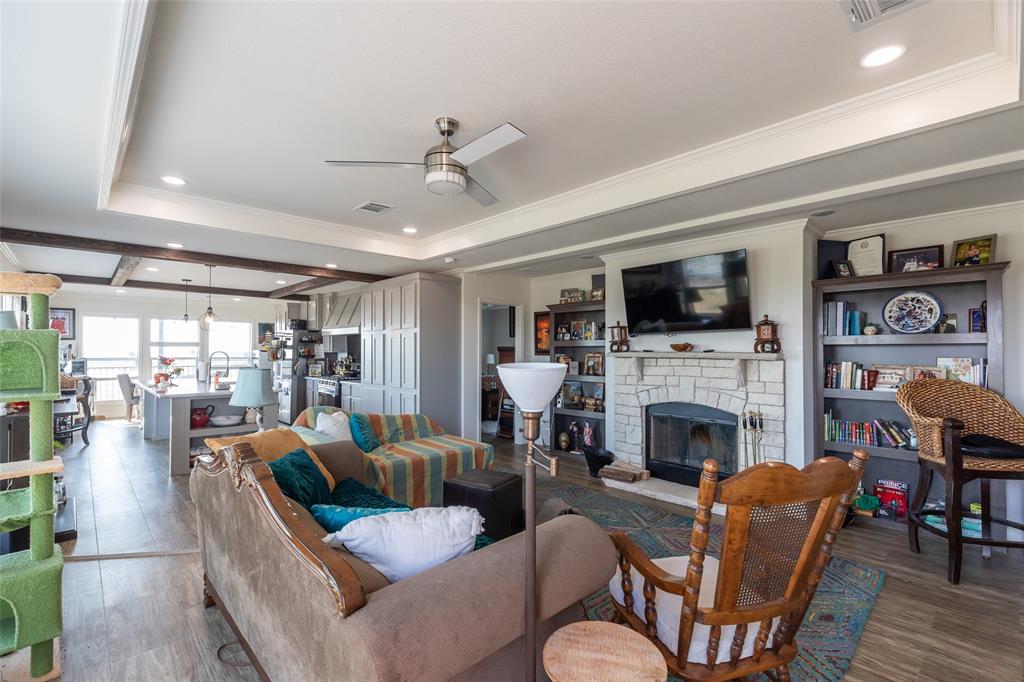 4231 Hayter Road Property Photo 4