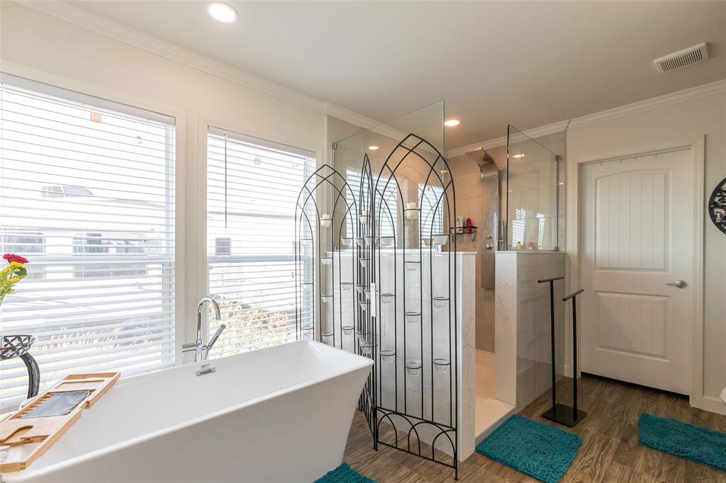 4231 Hayter Road Property Photo 12