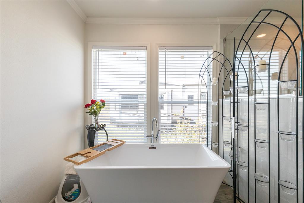 4231 Hayter Road Property Photo 13