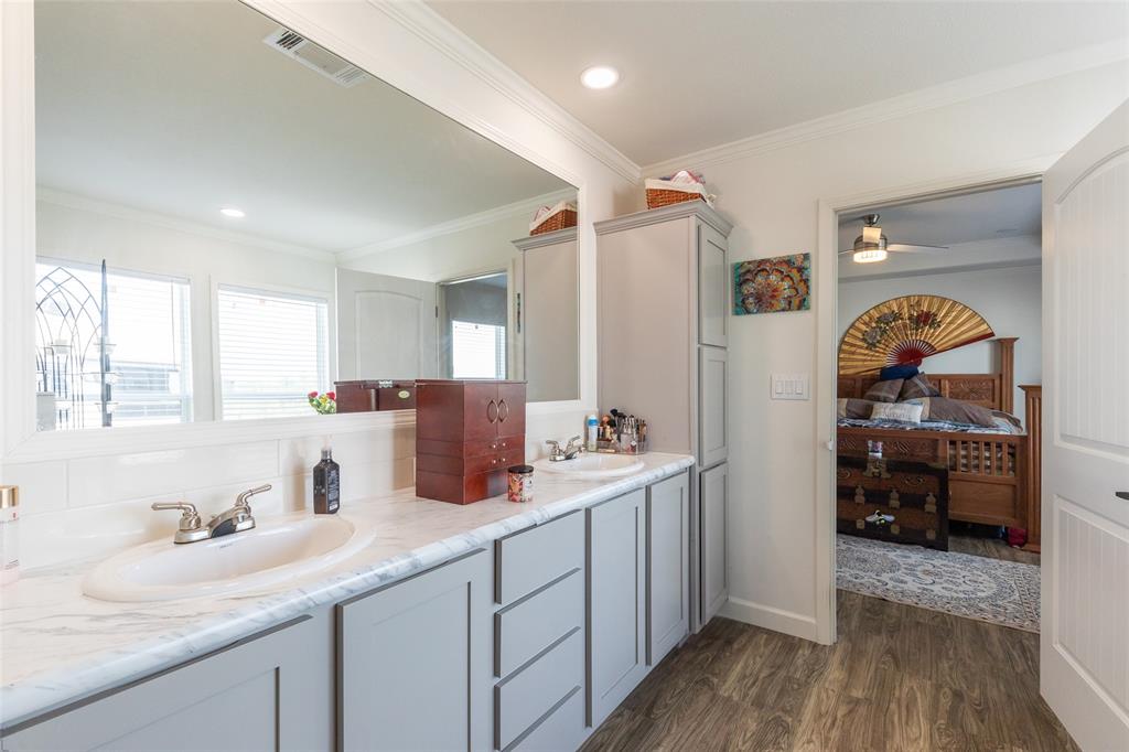 4231 Hayter Road Property Photo 14