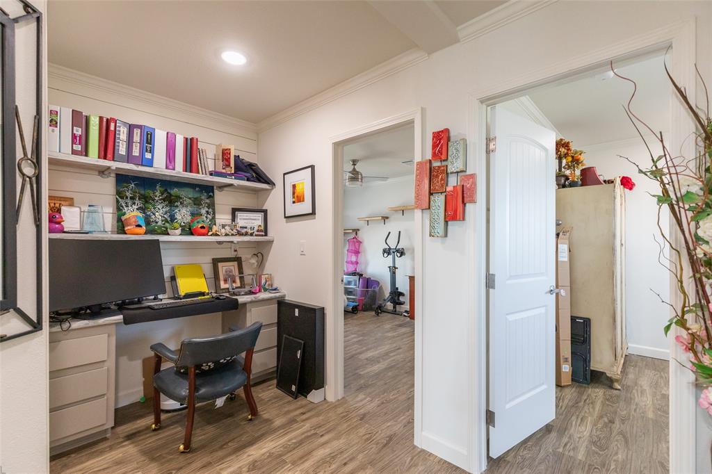 4231 Hayter Road Property Photo 16