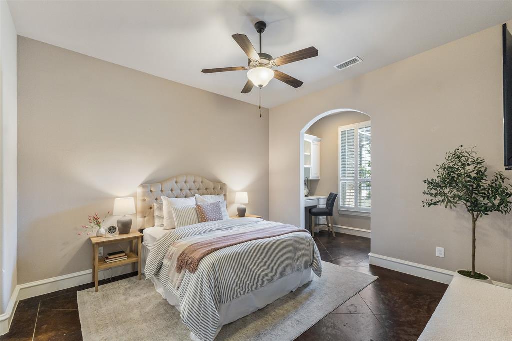 4640 Lake Breeze Drive Property Photo 18