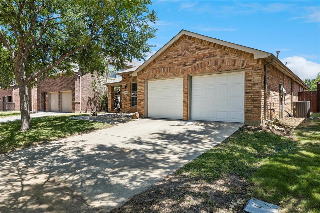 13220 Ridgepointe Property Photo 4