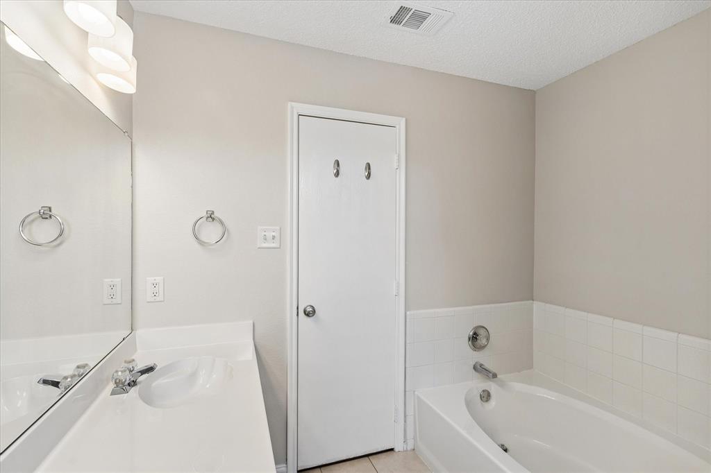 13220 Ridgepointe Property Photo 17