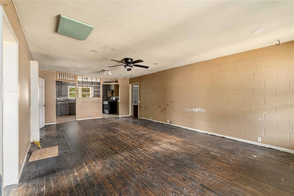 505 Willis Street Property Photo 3