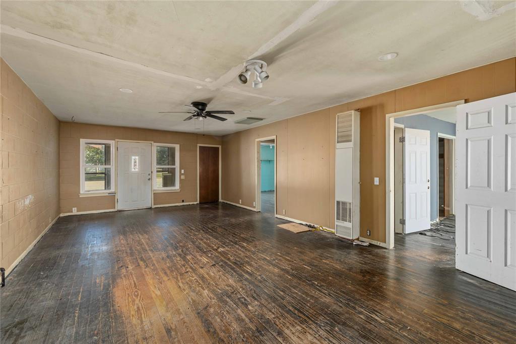 505 Willis Street Property Photo 4