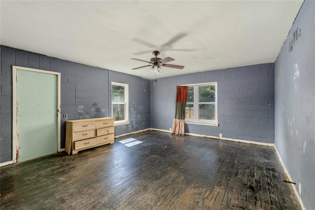 505 Willis Street Property Photo 18